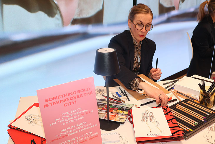 Illustratorin Nadja Koenig beim Grand Opening Event des MAX&Co. Flagshipstores Stores in der Theatinersstraße 30 in München am 20. Februar 2025 (©Foto: Martin Schmitz)